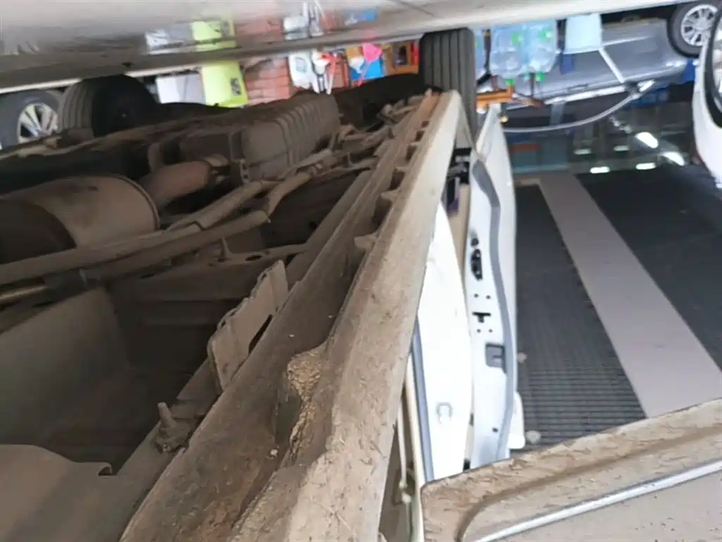 Buick GL8 2023 ES Landmaster Exclusive фото 21