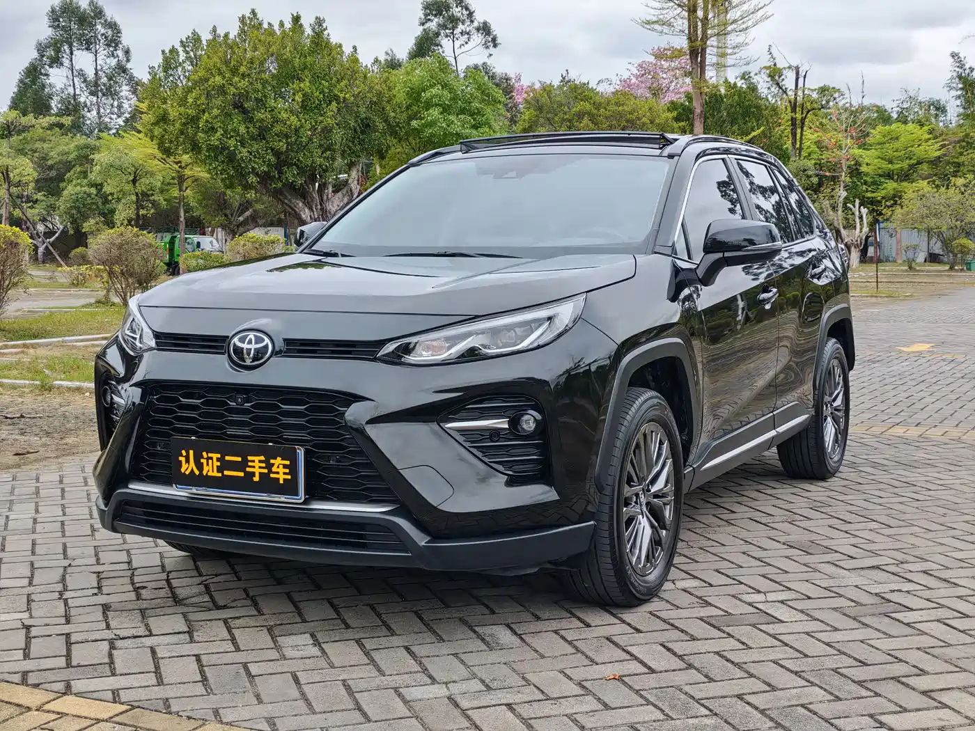 Toyota Wildlander 2024 2.0L CVT 2WD Luxury PLUS Edition