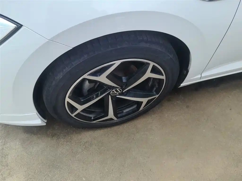 Volkswagen Sagitar 2023 Model Year 280TSI DSG Surpass Edition фото 25