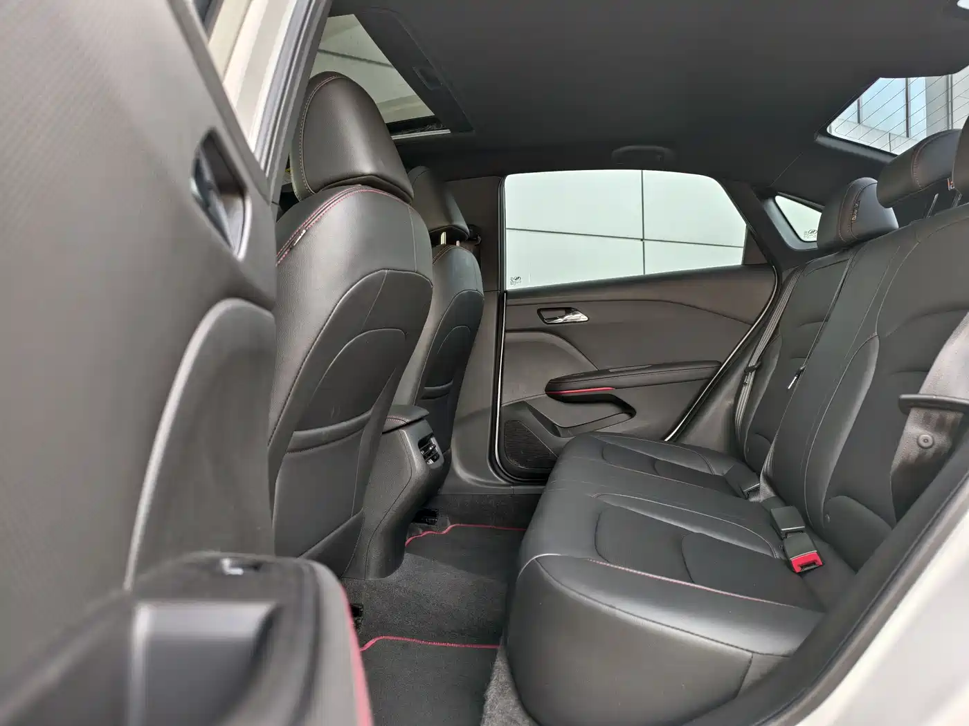 Chevrolet Monza 2022 Mild Hybrid RS 330T Automatic Comfort Edition фото 11