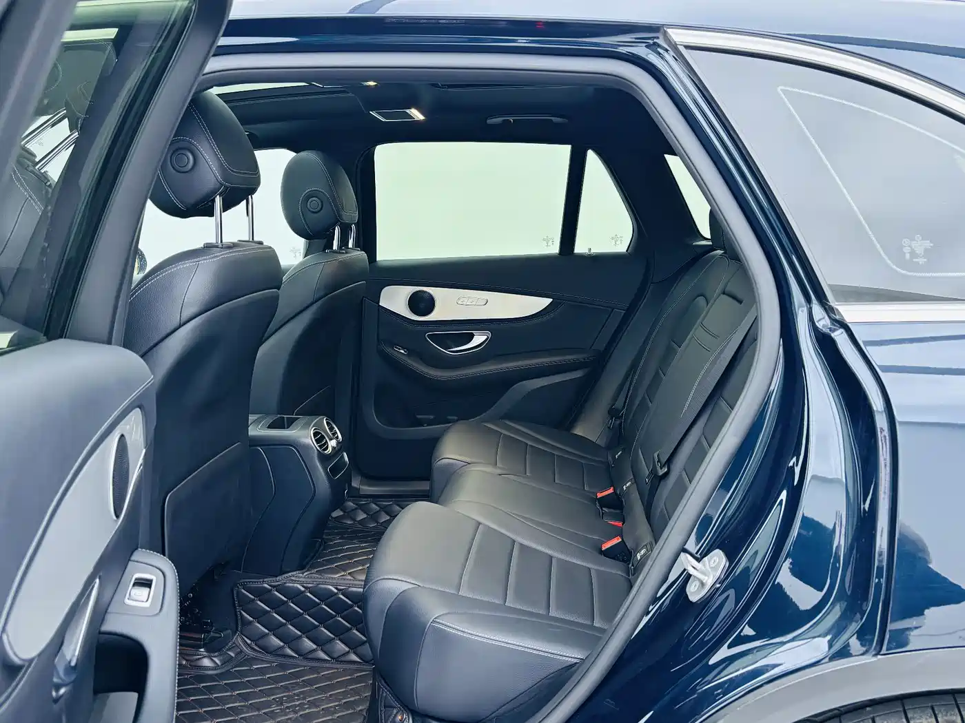 Mercedes-Benz GLC 2020 GLC 260 L 4MATIC Dynamic фото 16