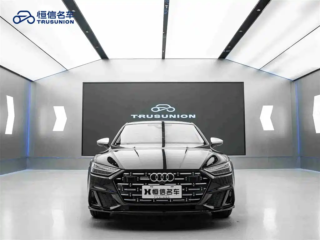 Audi A7L 2024 45 TFSI Luxury фото 2