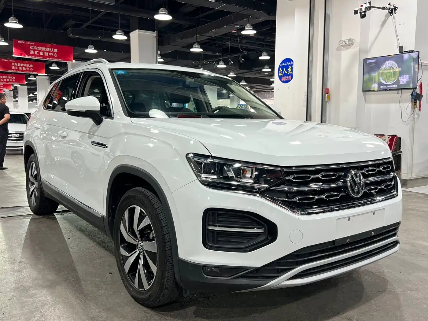 Volkswagen Tayron 2019 330TSI 4WD Luxury China VI фото 3