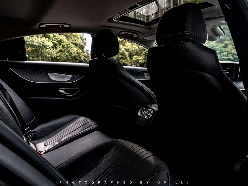 Mercedes-Benz CLS 2018 CLS 300 Luxury фото 10