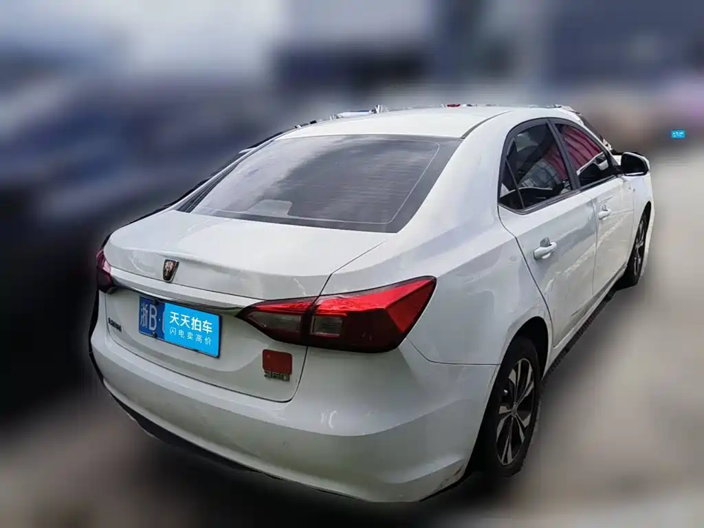 Фото 5 - Roewe 360
