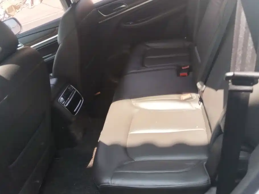 Roewe RX8 2018 2018 30T Smart Internet 2WD Flagship Edition