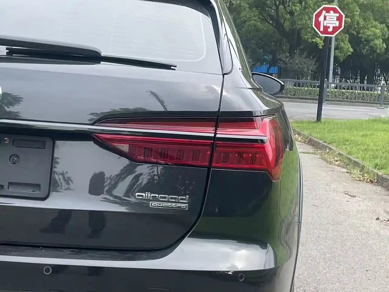Audi A6 (Import) 2021 allroad quattro Explorer 55 TFSI Premium Off-road фото 7