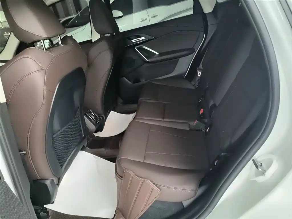 BMW iX1 2023 eDrive25L X Design Package фото 17