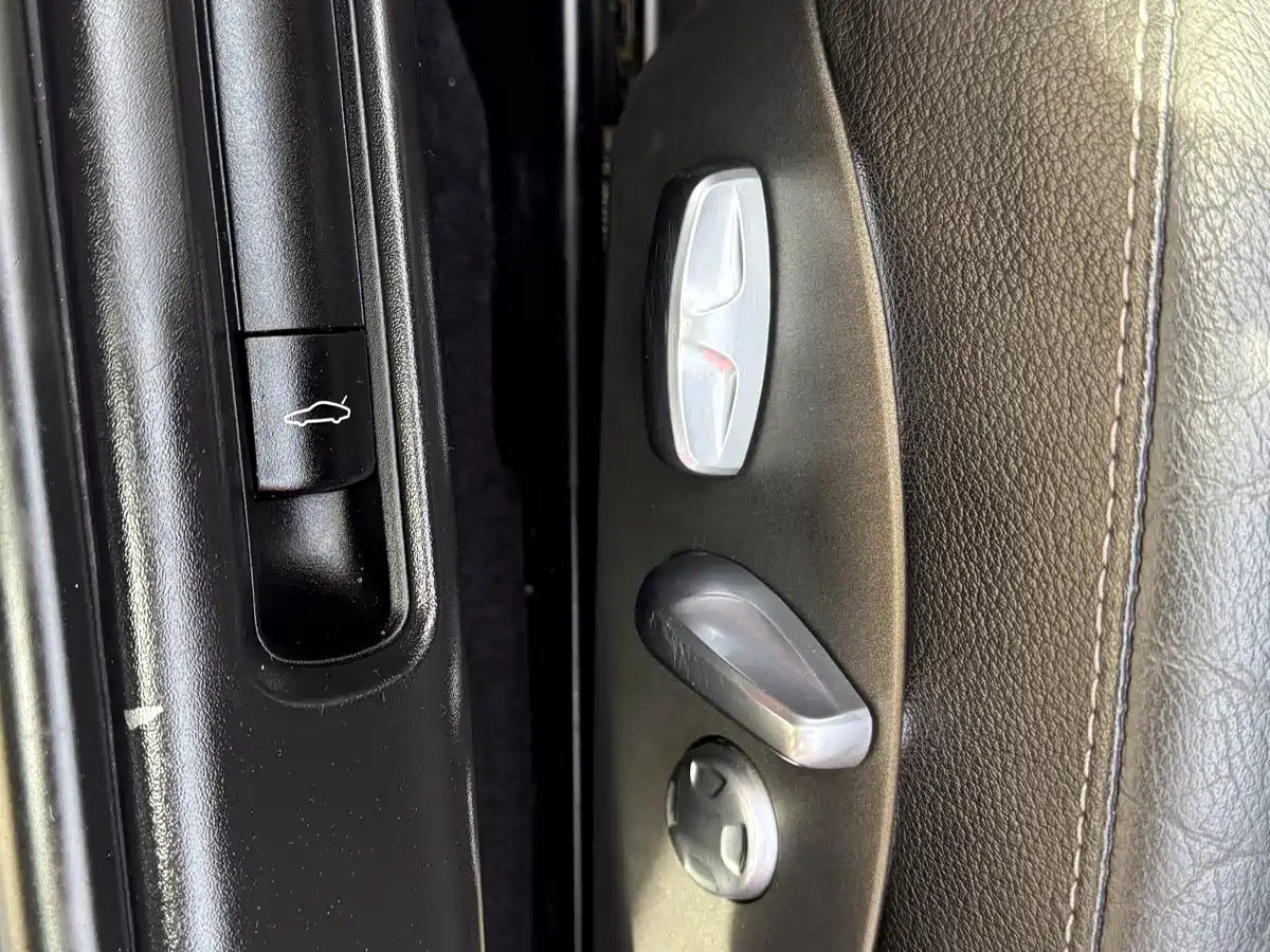 Porsche Boxster 2012 2011 Boxster Black Edition 2.9L