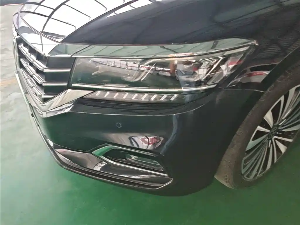 Volkswagen Passat 2020 Facelift 330TSI Luxury China VI фото 24