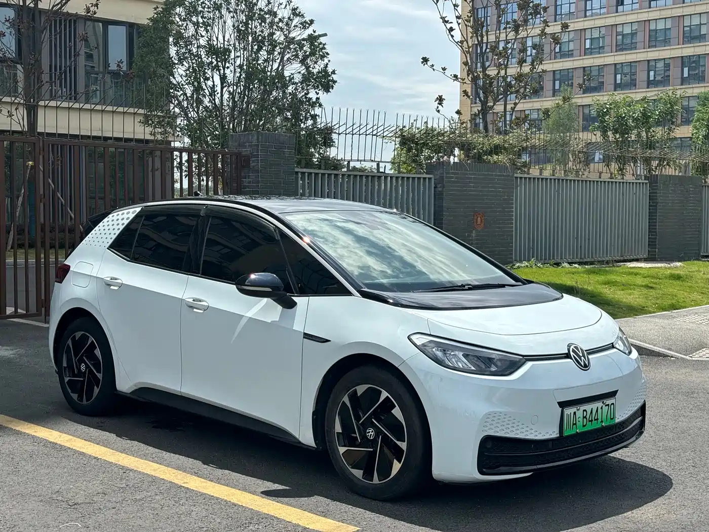 Volkswagen ID.3 2023 Upgraded Pure Intelligence Edition фото 3
