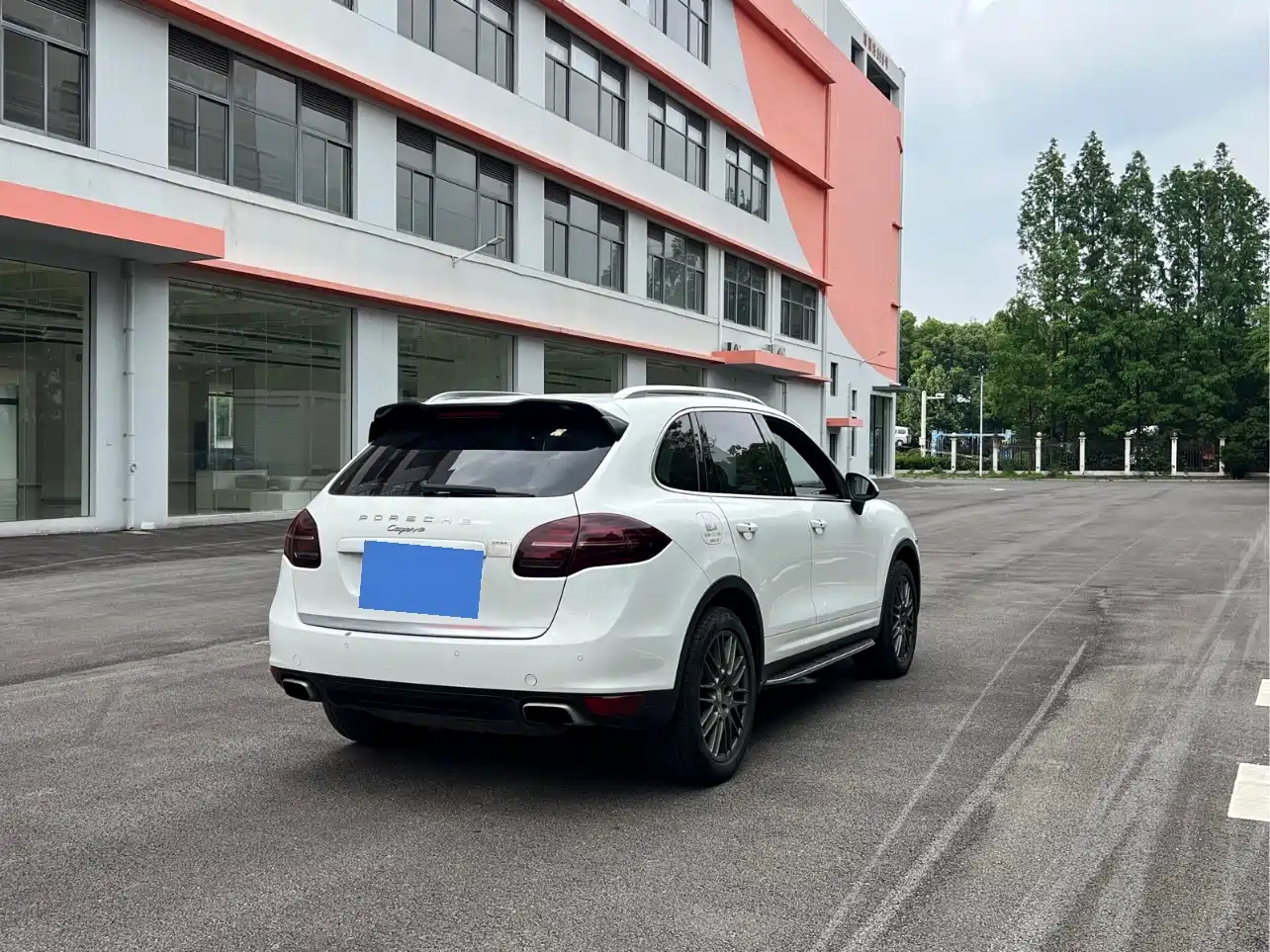 Porsche Cayenne 2014 Cayenne Platinum Edition 3.0T фото 4