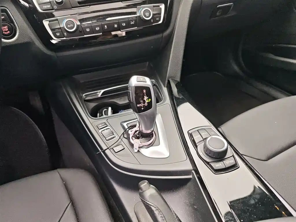 BMW 3 Series 2017 320Li Fashion фото 10