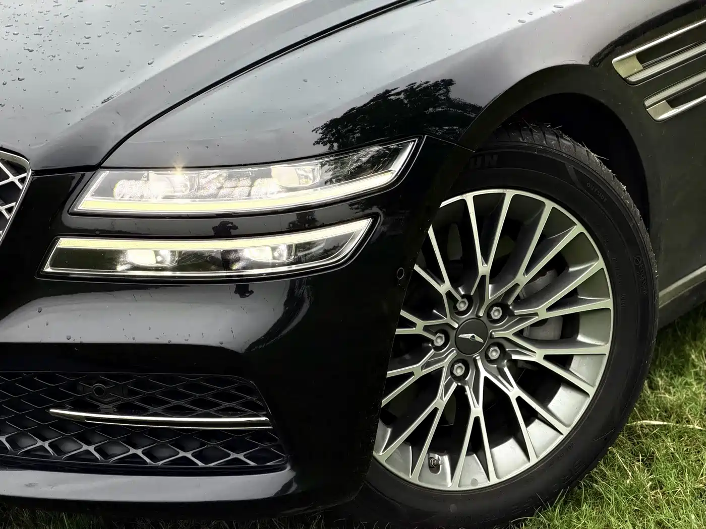 Genesis G80 2022 2023 2.5T AWD Luxury Edition