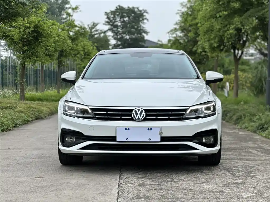 Volkswagen Lamando 2021 Facelift 280TSI DSG Comfort Edition фото 3