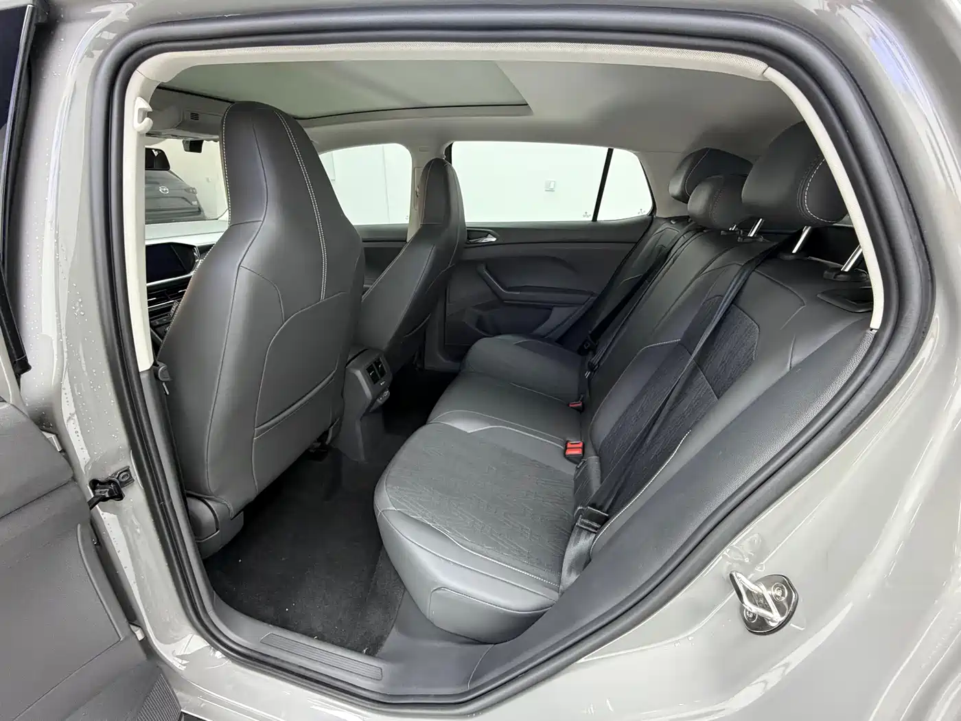 Volkswagen T-Cross 2021 280TSI DSG Comfort Edition фото 15
