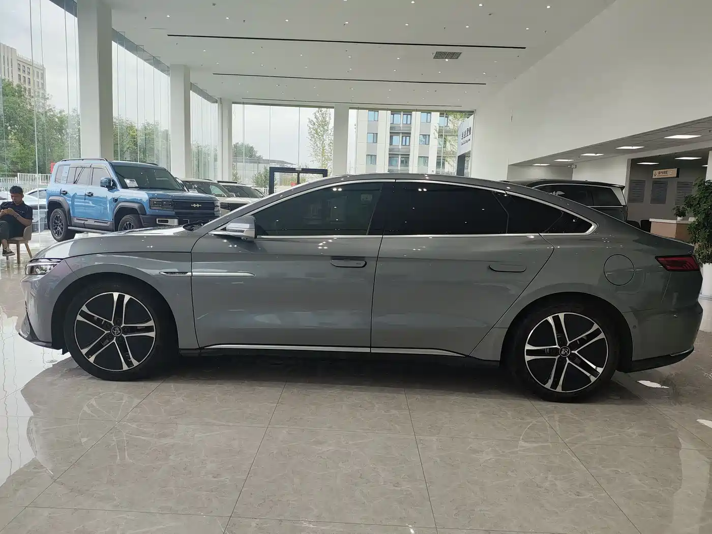 BYD Han 2020 EV Extended Range Premium фото 8