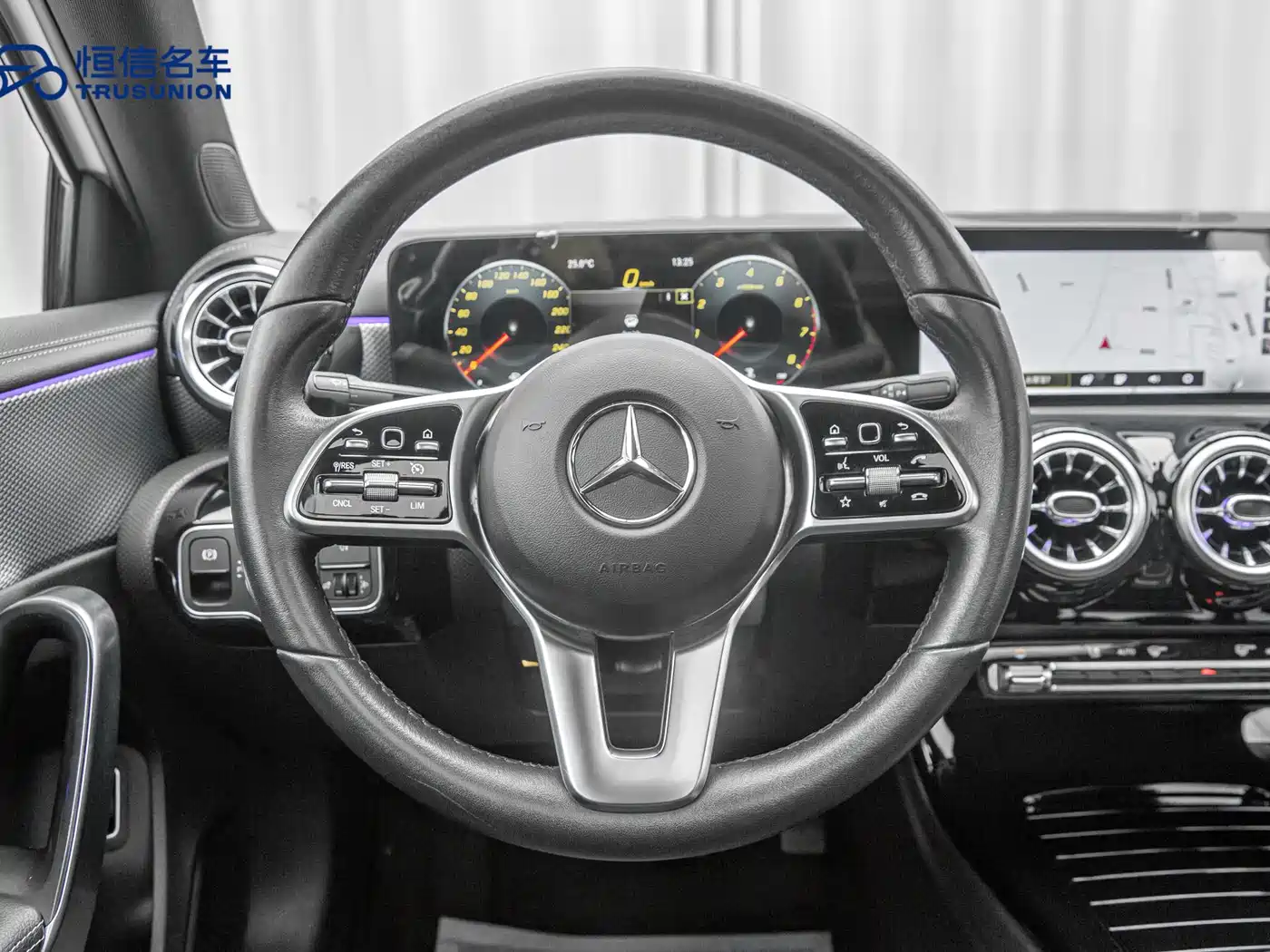 Mercedes-Benz A-Class 2022 A 180 L Sport Sedan фото 16