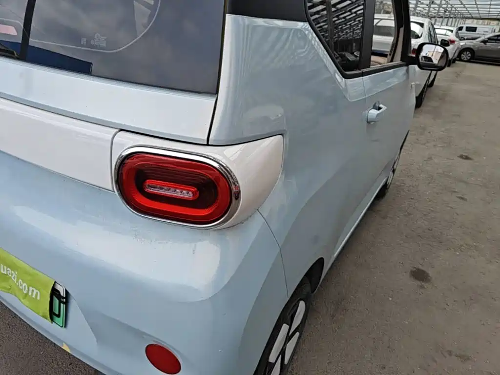 Фото 8 - Wuling Motors Hongguang MINIEV
