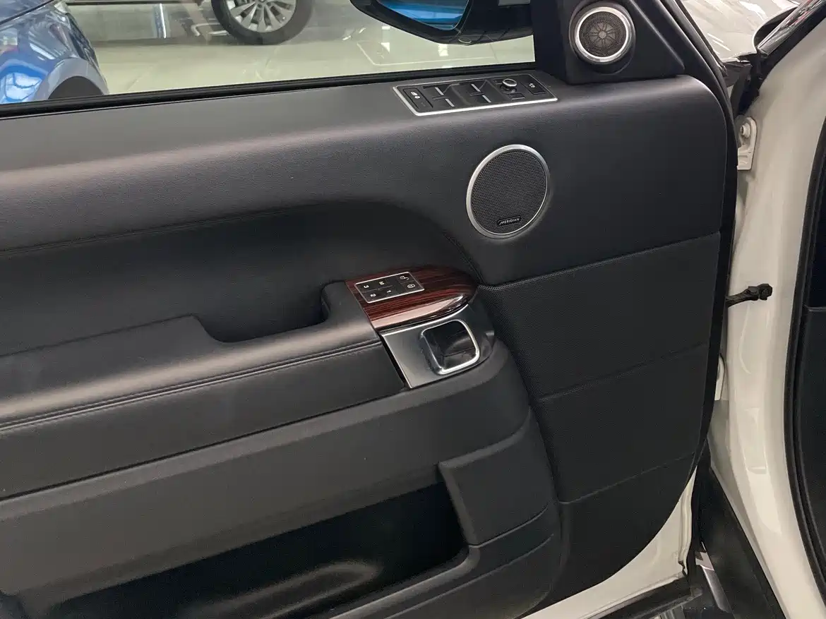 Land Rover Range Rover 2015 3.0 SC V6 Vogue фото 22