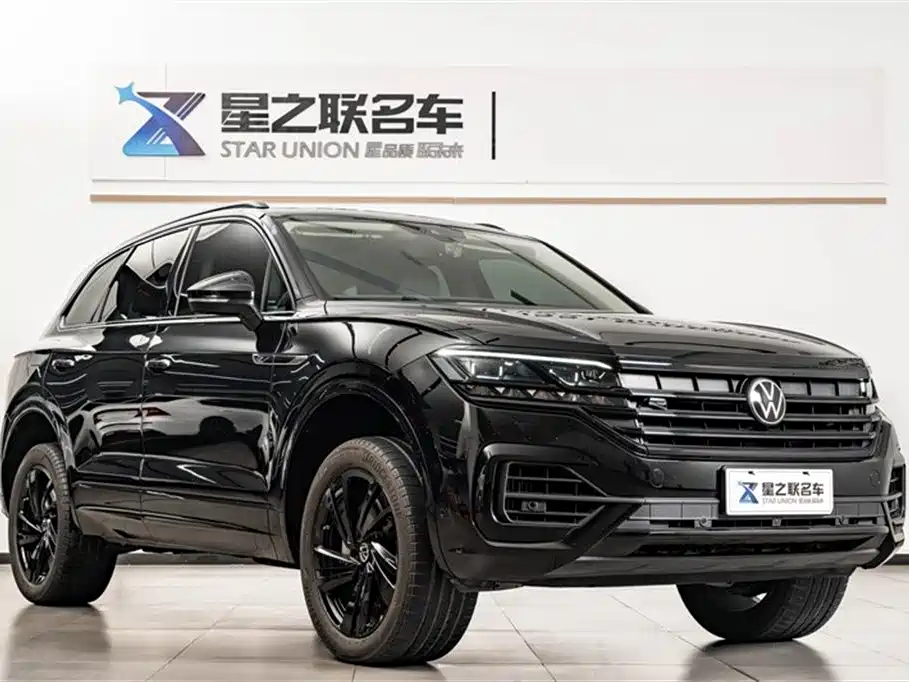 VOLKSWAGEN TOUAREG