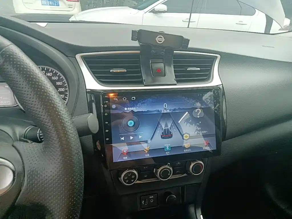 Nissan SYLPHY, миниатюра 13