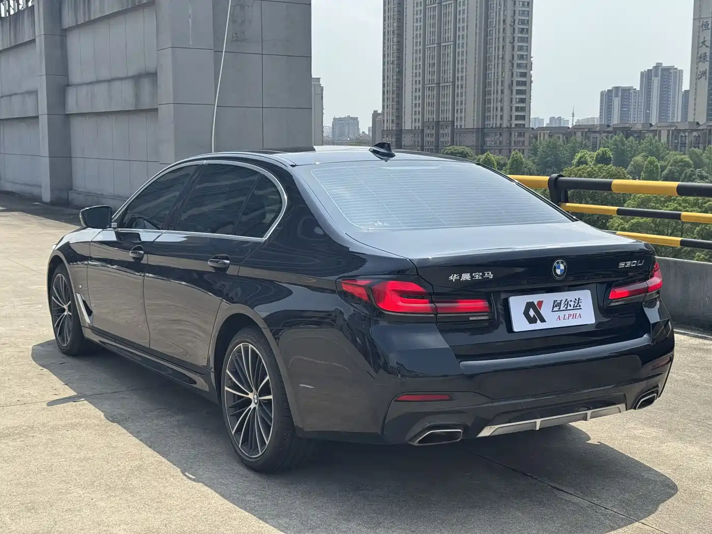 BMW 5-SERIES