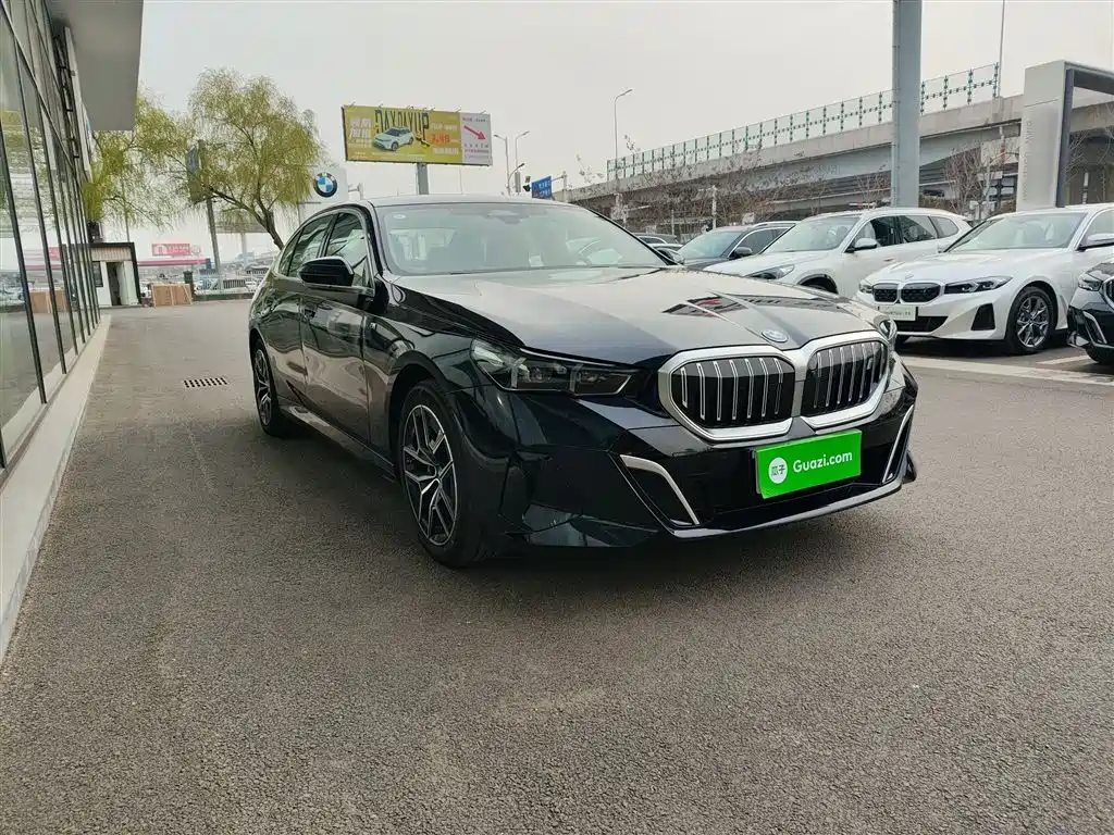BMW i5 2024 eDrive 35L M Sport Package фото 21