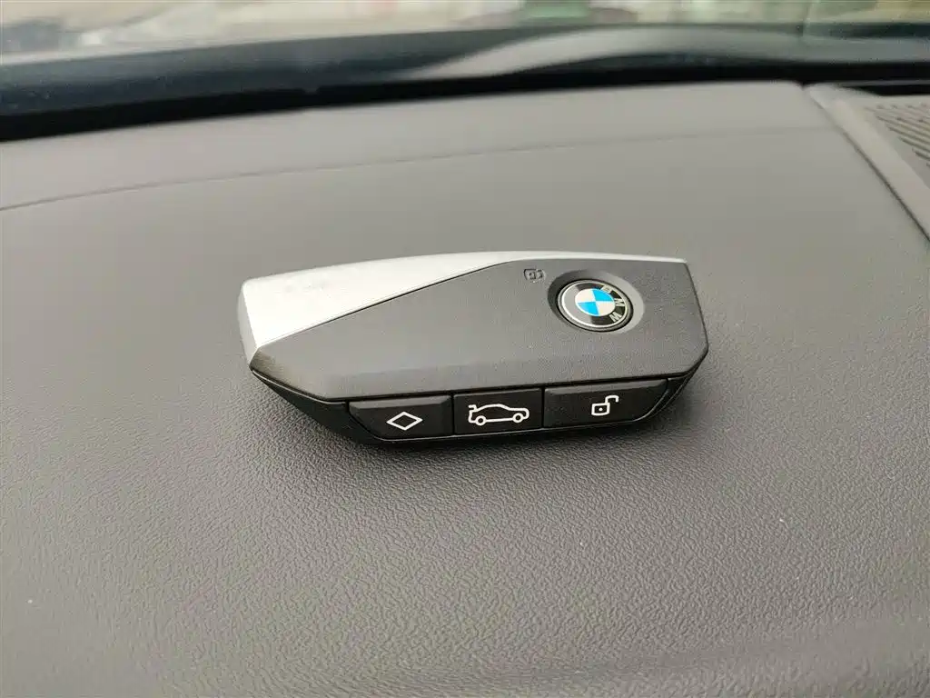 BMW i5 2024 eDrive 35L M Sport Package фото 16