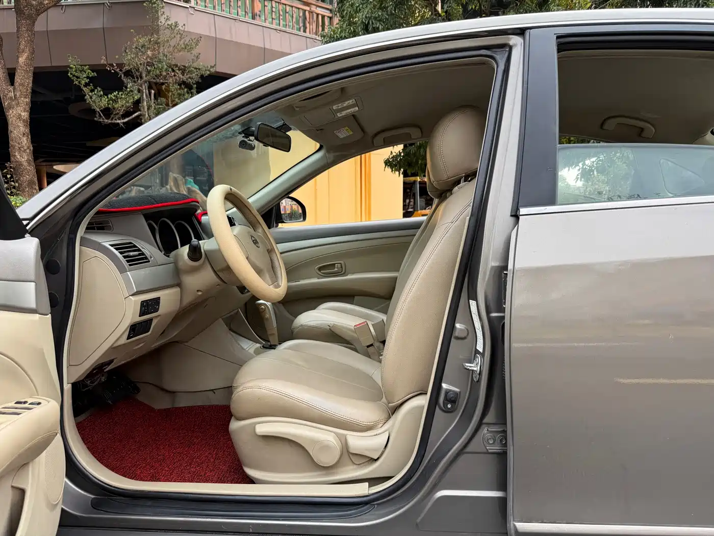 Фото 6 - Nissan Sylphy