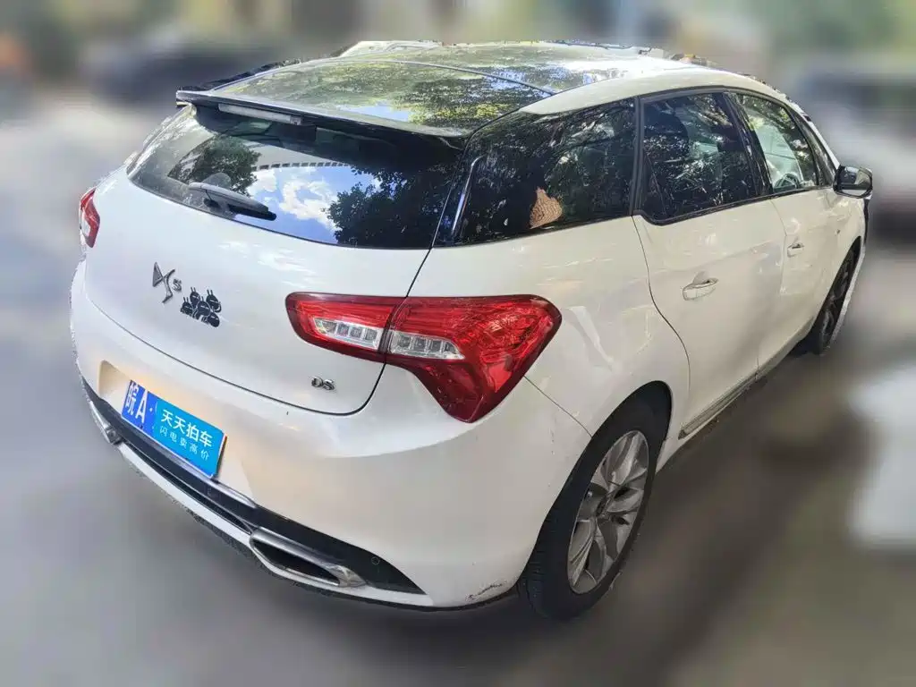 DS 5 2014 2013 1.6T Luxury THP160