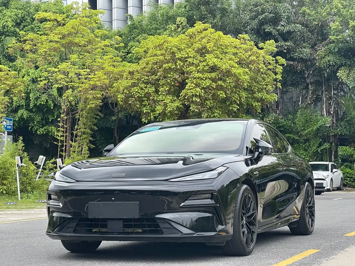 Geely Galaxy Xingyao 8 2025 Model 130km EM-i Flagship Edition