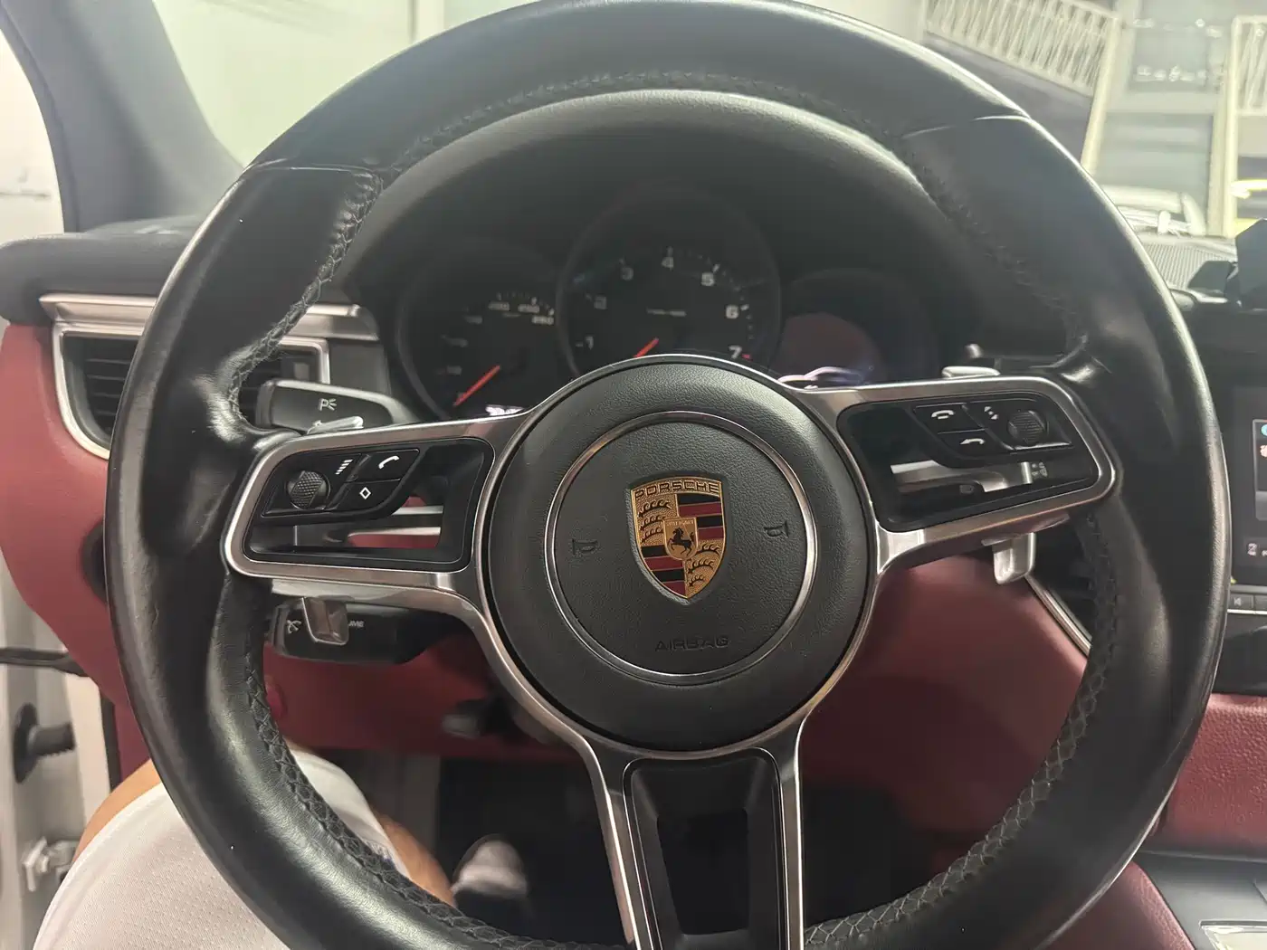 Porsche Macan 2016 Macan 2.0T фото 6