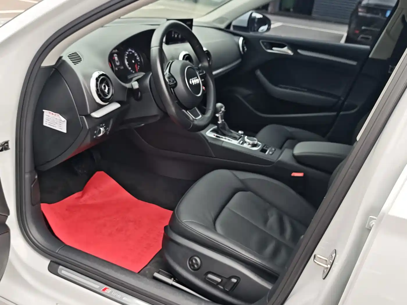 Audi A3 (Import) 2016 2015 Limousine 45 TFSI S line Luxury