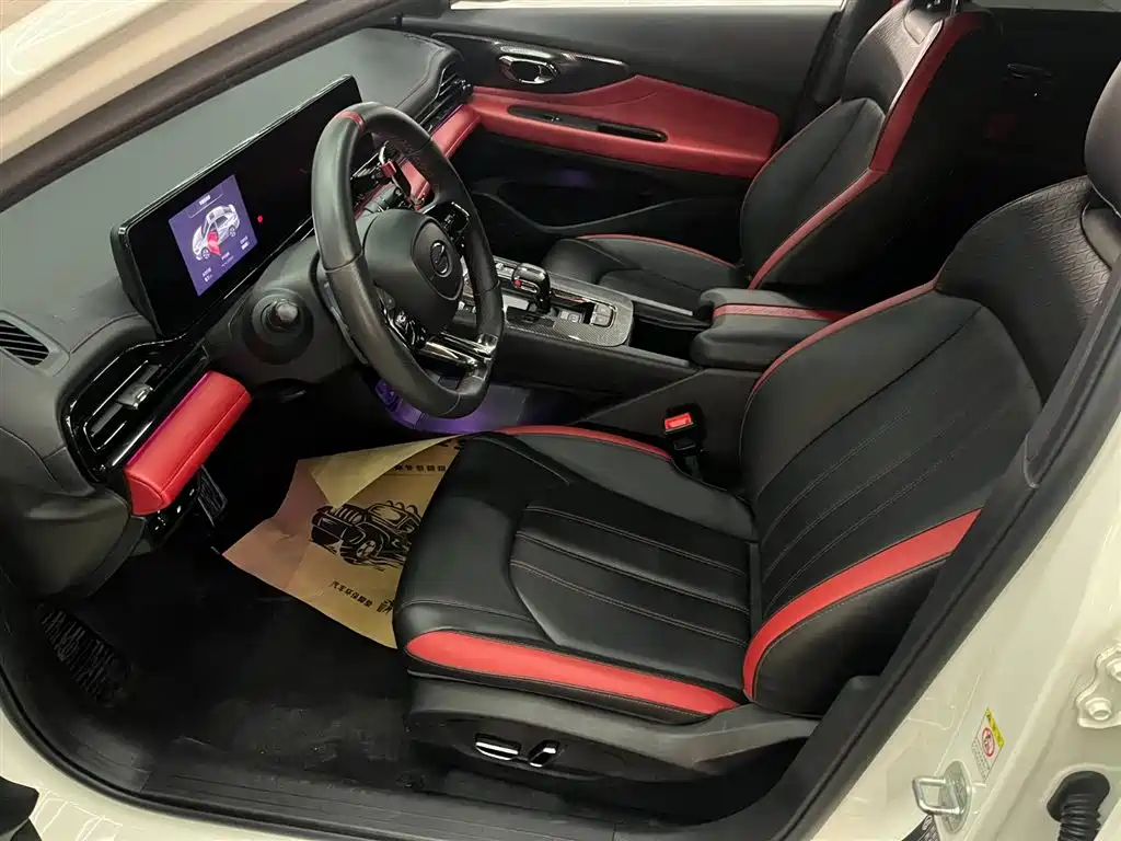 GAC Trumpchi Trumpchi Emkoo 2021 270T DCT J16 Edition фото 5