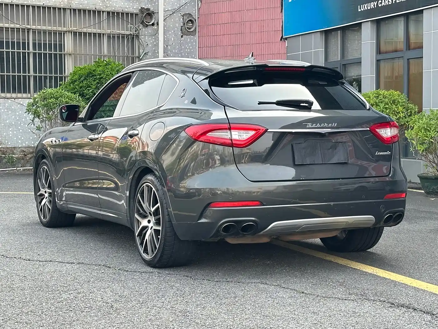 Maserati Levante 2016 3.0T Standard фото 7