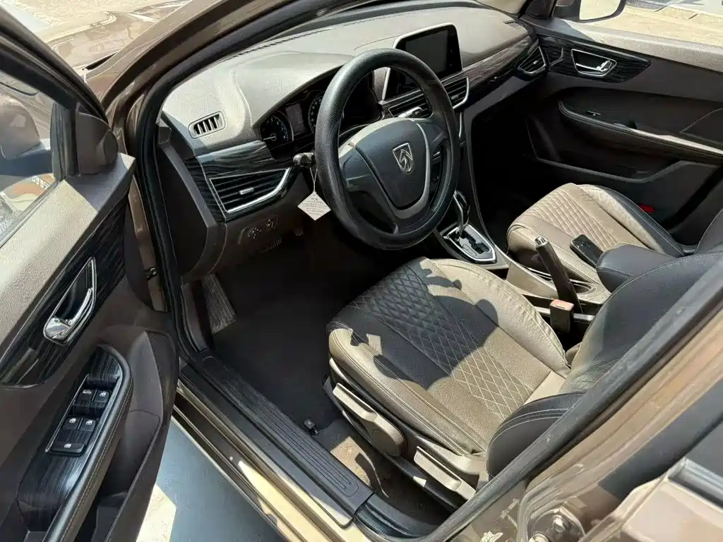 Baojun 630 2017 2016 1.5L Auto Comfort