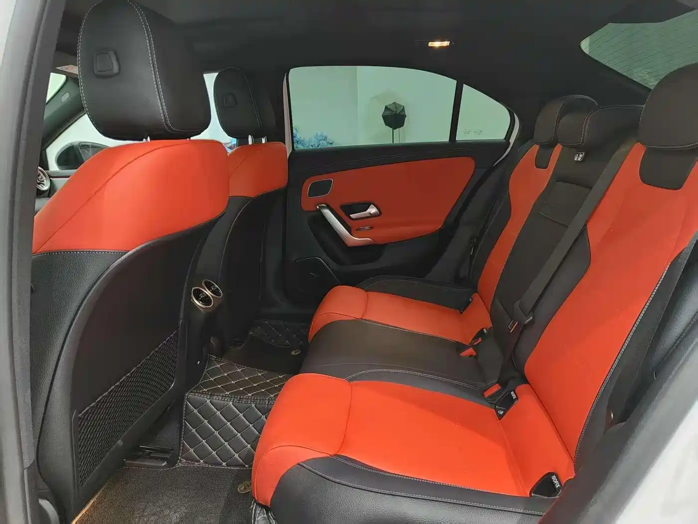 Mercedes-Benz A-Class AMG 2025 AMG A 35 L 4MATIC фото 20