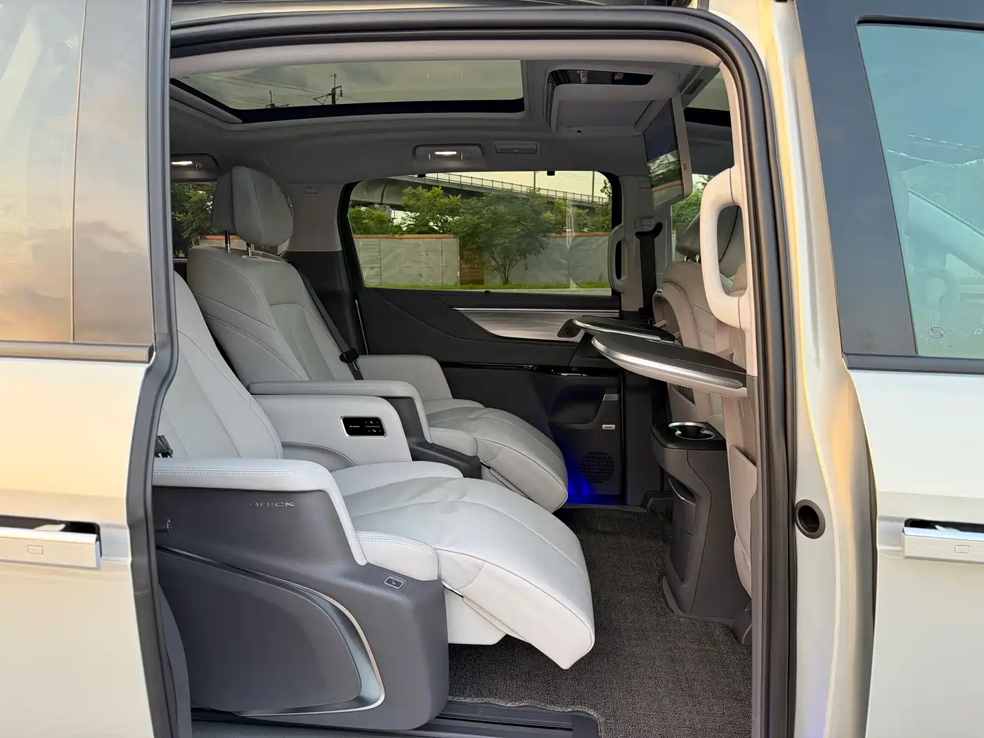 Buick GL8 2025 2025 Land Honor Premium Edition