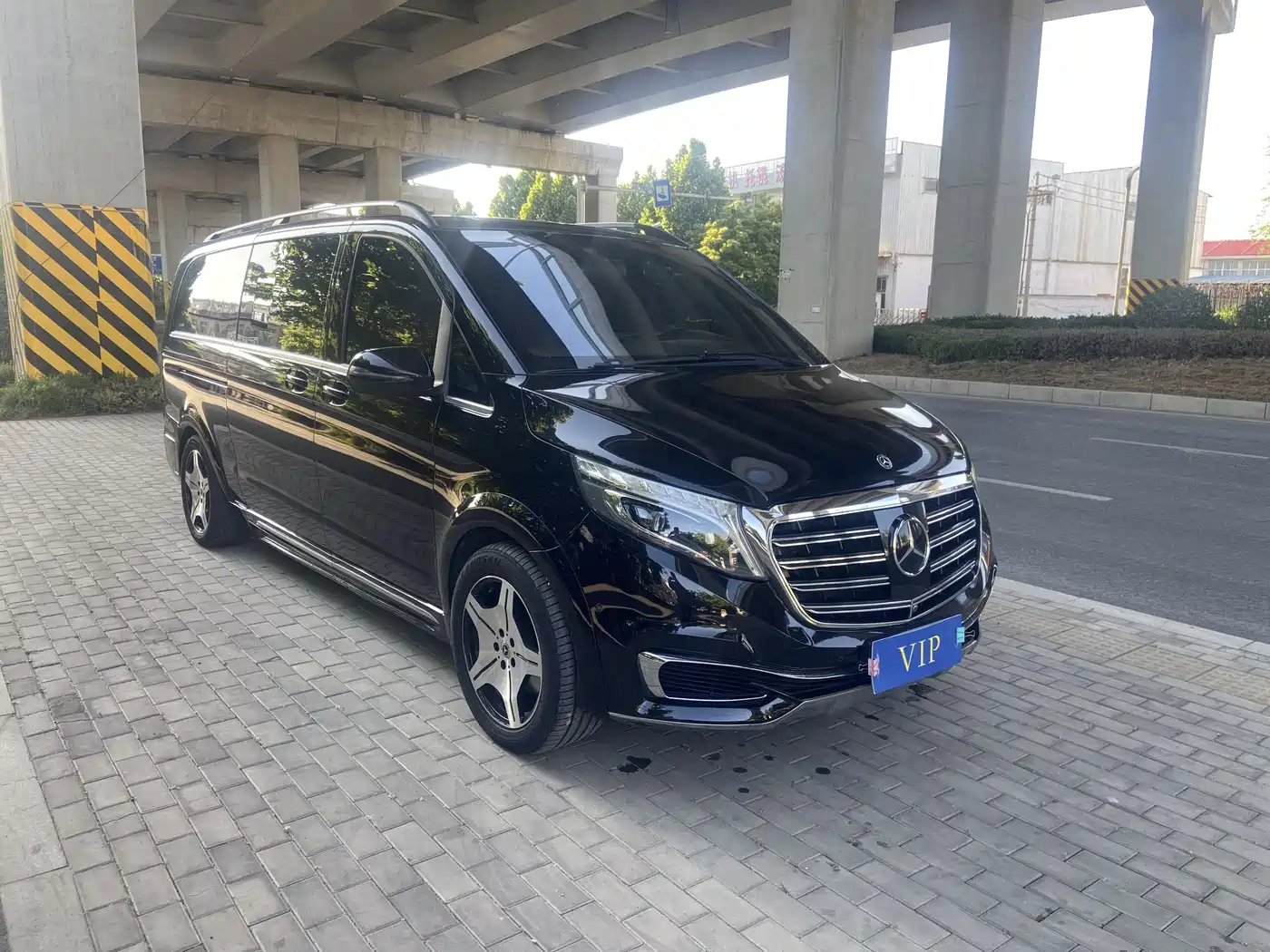 Mercedes-Benz V-Class 2018 V 260 L Premium Long Version China V фото 4