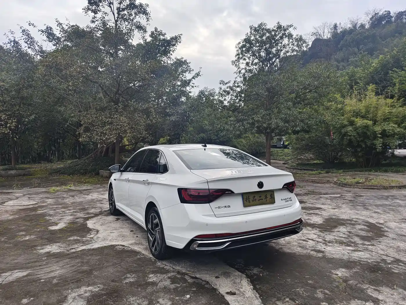 Volkswagen Sagitar 2023 Model Year 200TSI DSG Surpass Edition фото 8