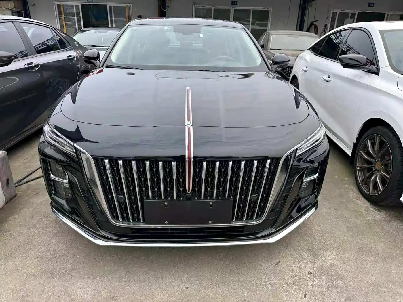 Hongqi H5 2023 1.5T DCT Smart Connect Joy Edition фото 2