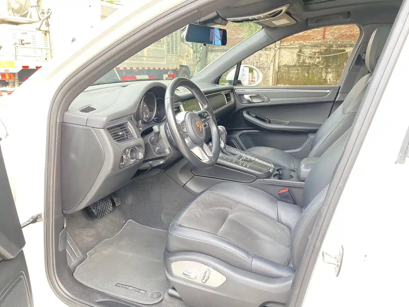 Porsche Macan 2017 Macan 2.0T фото 5