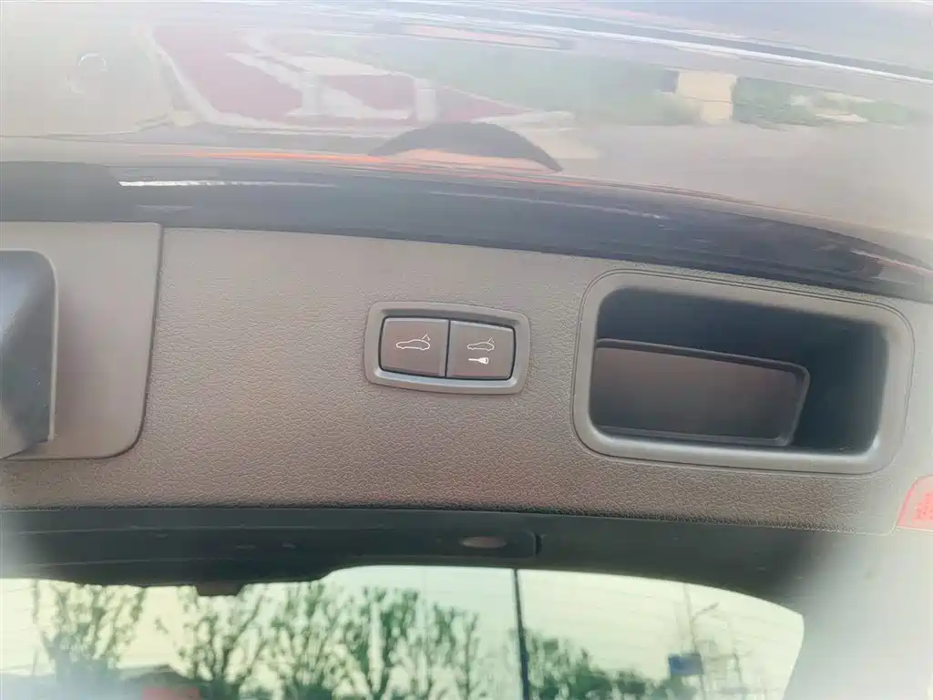 Porsche Macan 2018 Macan 2.0T фото 24