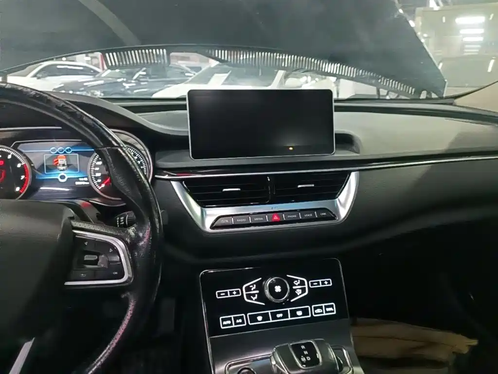Hongqi H5 2020 1.5T DCT Qi Rhythm Edition фото 13