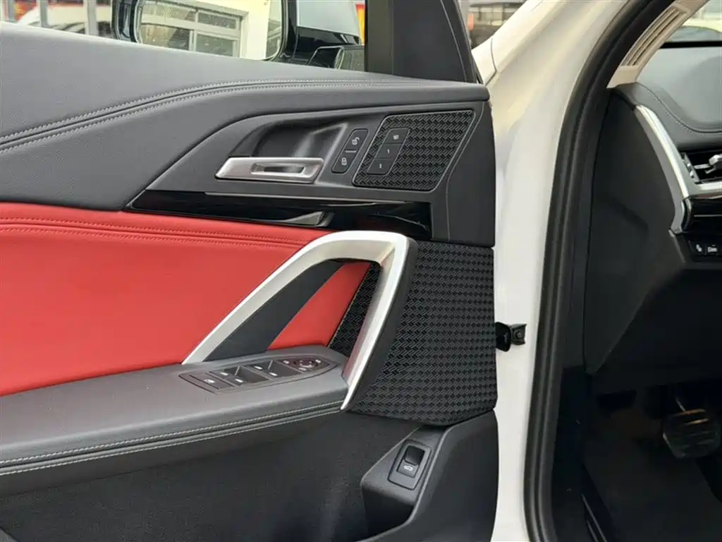 BMW X1 2023 sDrive20Li X Design Package фото 20