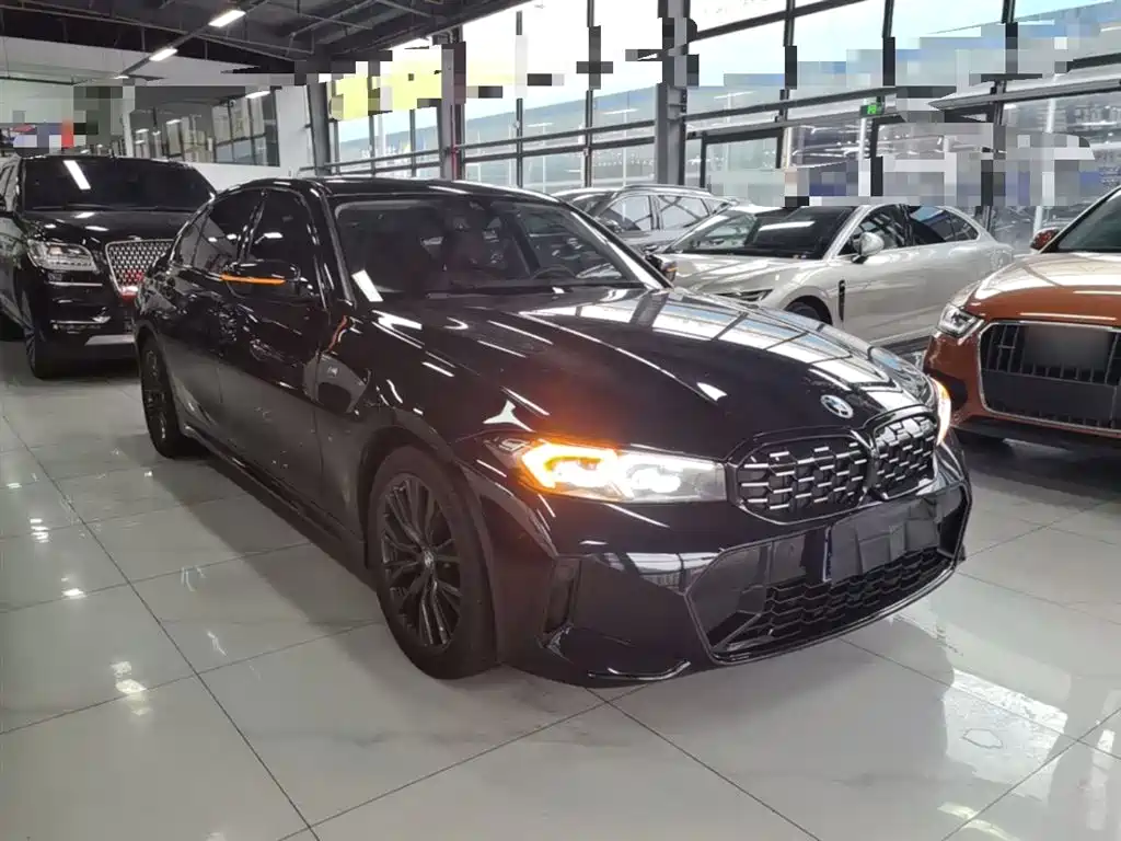 BMW 3 Series 2023 325Li M Sport Black Night Package фото 4