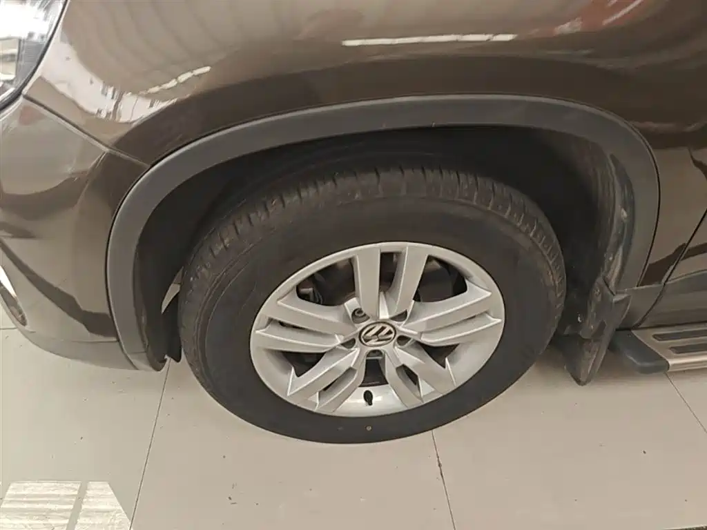 Volkswagen Tiguan 2016 Model 300TSI Automatic 2WD Trend Edition фото 23