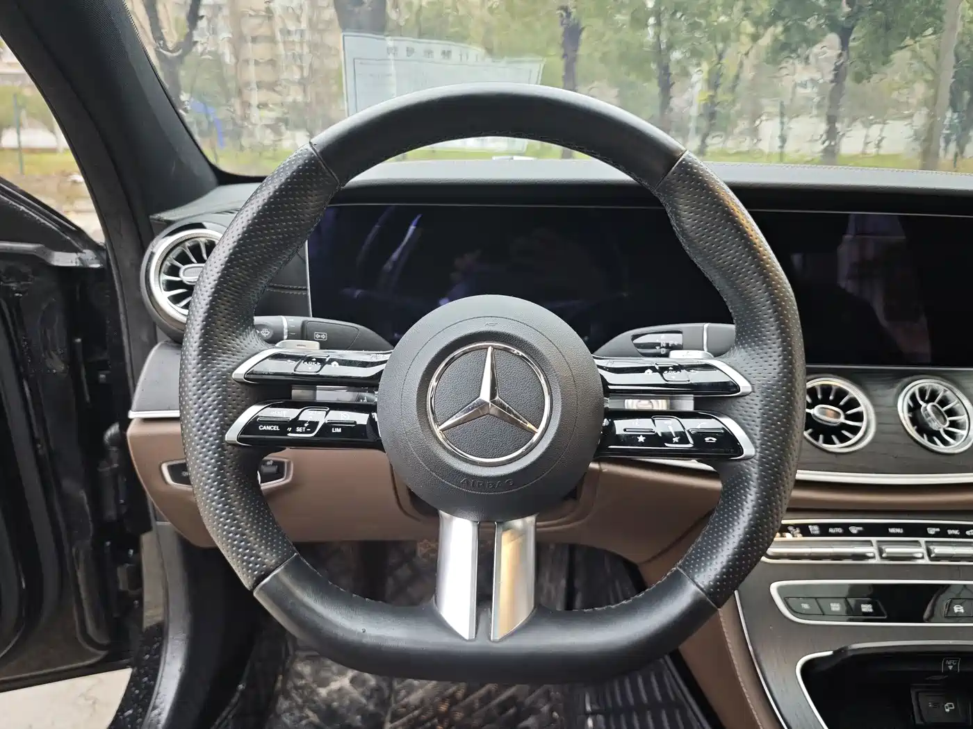  E CLASS