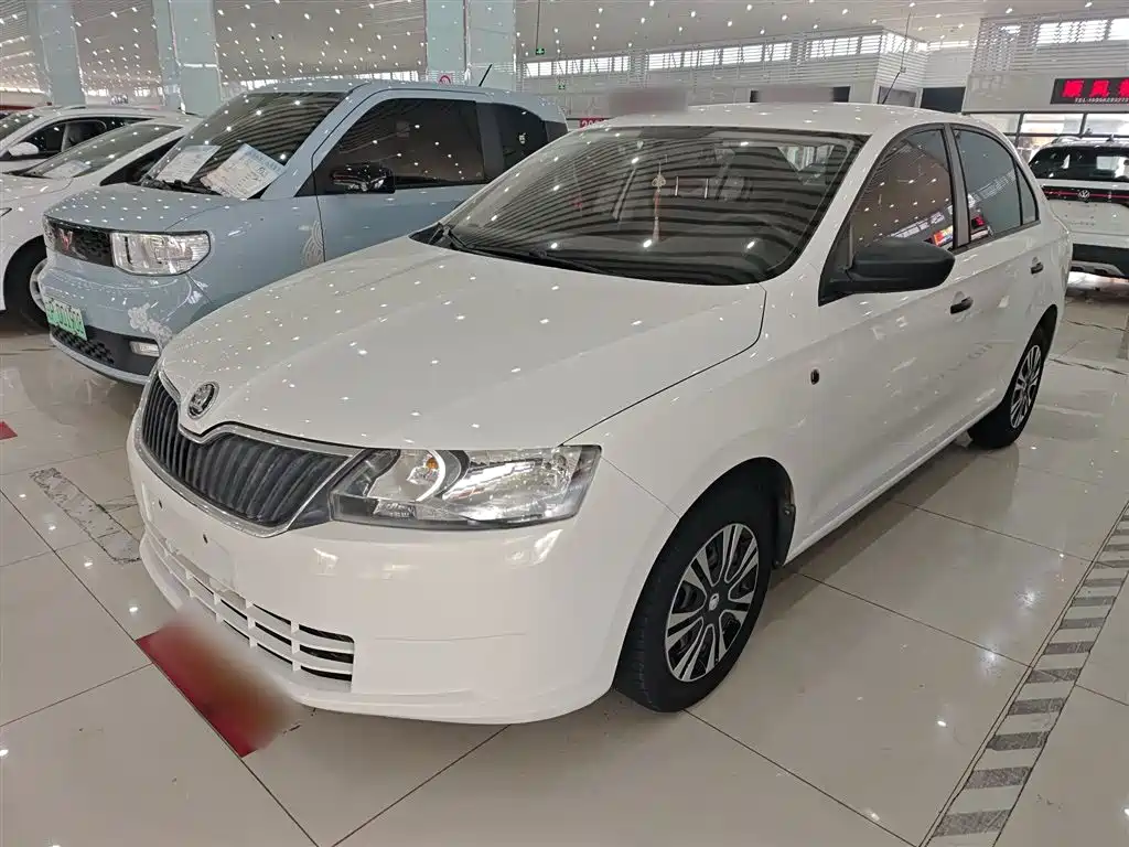 Škoda Rapid 2015 1.6L Automatic Joy Selection
